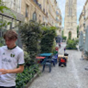 Meet your Posher, Miles